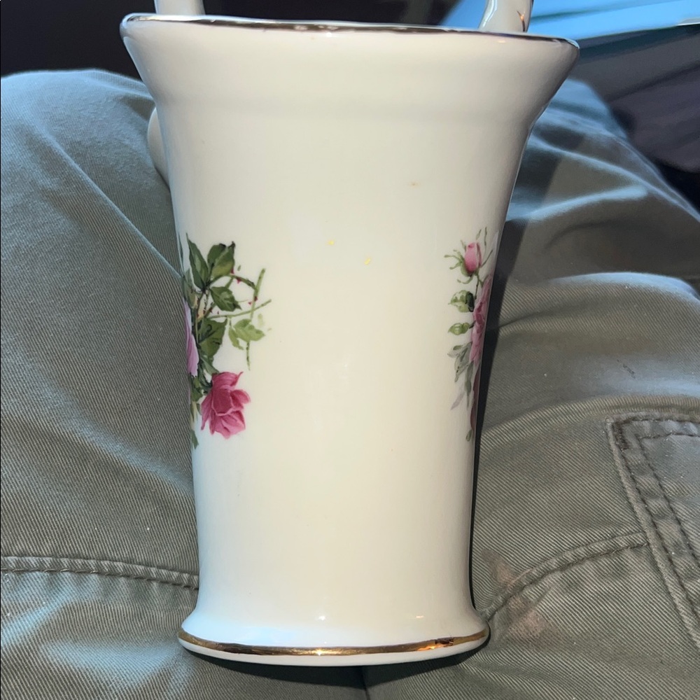 Formalities by Baum Bros Vintage Ceramic Floral Rose Basket Vase Trimmed in Gold - Picture 8 of 14